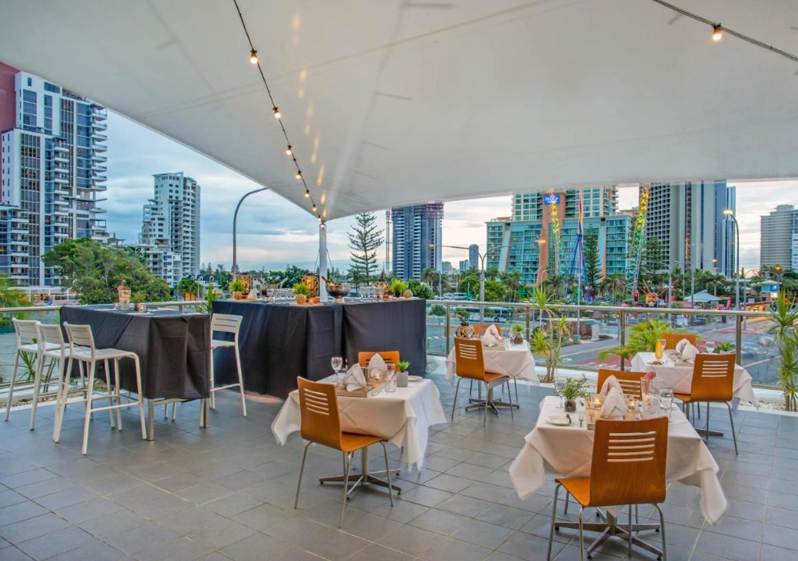 Luxury Apartment & Ocean View In Surfers Paradise ゴールドコースト エクステリア 写真