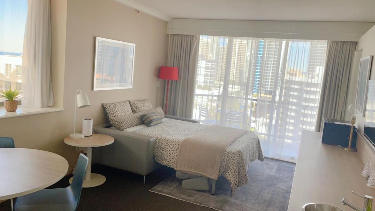 Luxury Apartment & Ocean View In Surfers Paradise ゴールドコースト エクステリア 写真